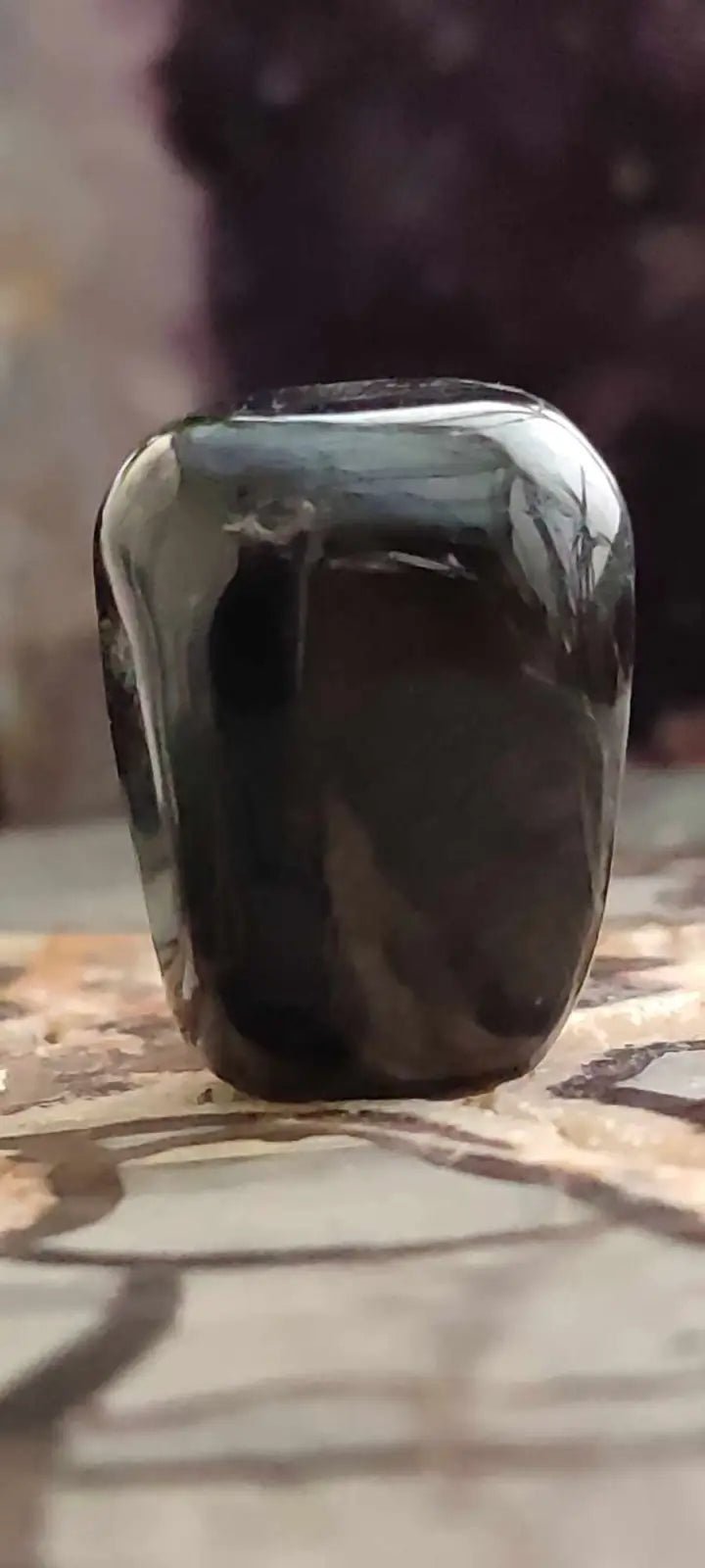 Chargez l&#39;image dans la visionneuse de la galerie, Hypersthène du Brésil pierre roulée Grade A++++ Hypersthène pierre roulée
