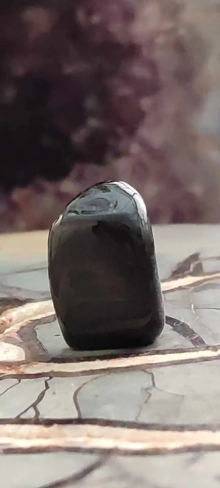 Chargez l&#39;image dans la visionneuse de la galerie, Hypersthène du Brésil pierre roulée Grade A++++ Hypersthène pierre roulée
