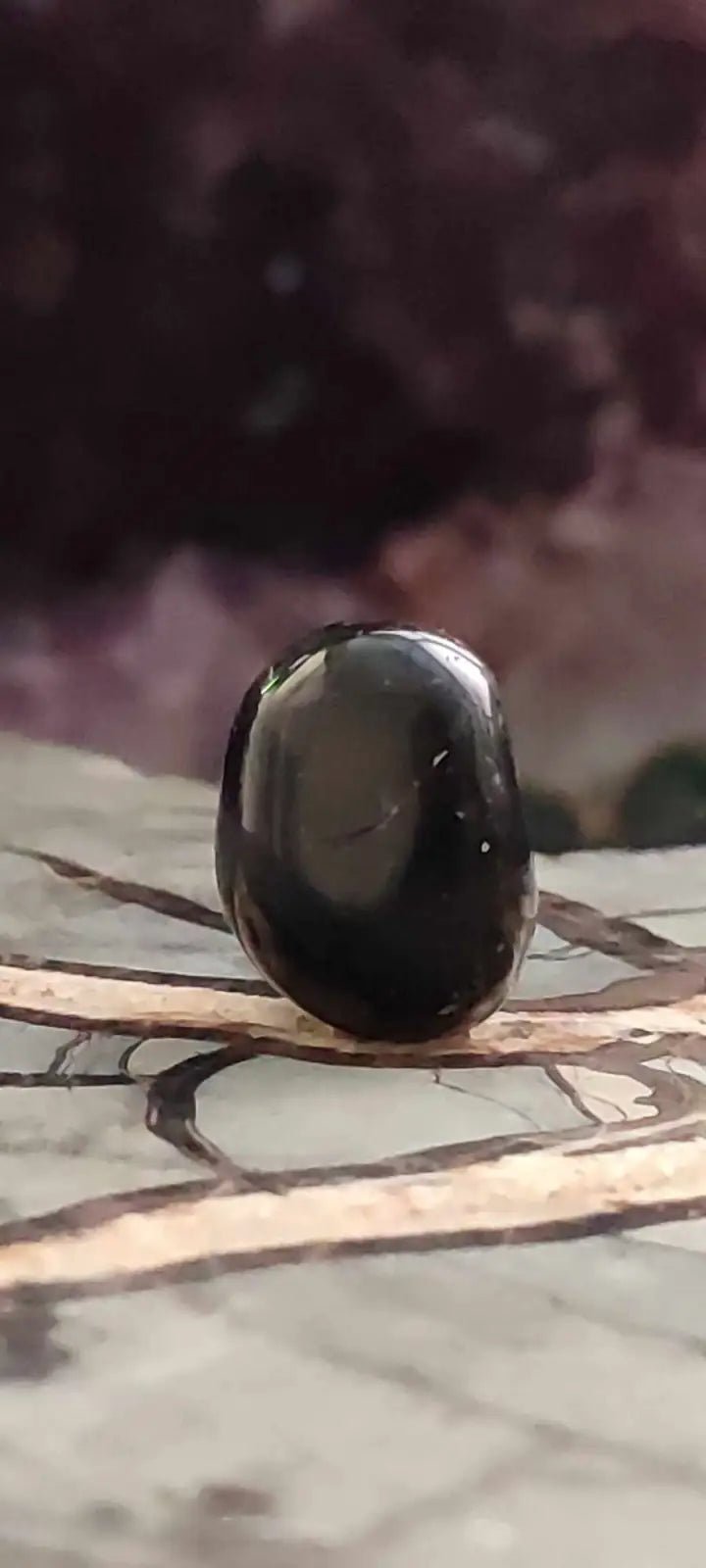 Chargez l&#39;image dans la visionneuse de la galerie, Hypersthène du Brésil pierre roulée Grade A++++ Hypersthène pierre roulée
