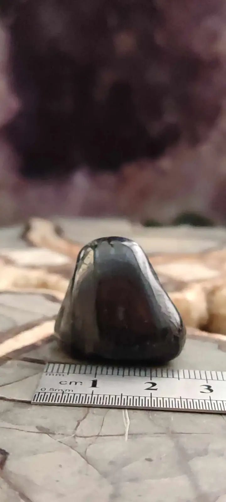 Chargez l&#39;image dans la visionneuse de la galerie, Hypersthène du Brésil pierre roulée Grade A++++ Hypersthène pierre roulée
