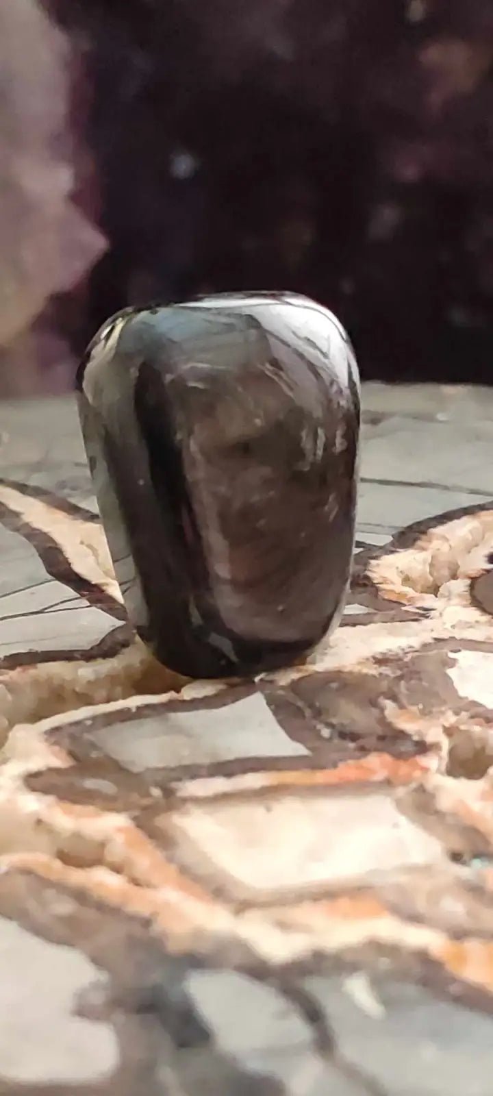 Chargez l&#39;image dans la visionneuse de la galerie, Hypersthène du Brésil pierre roulée Grade A++++ Hypersthène pierre roulée
