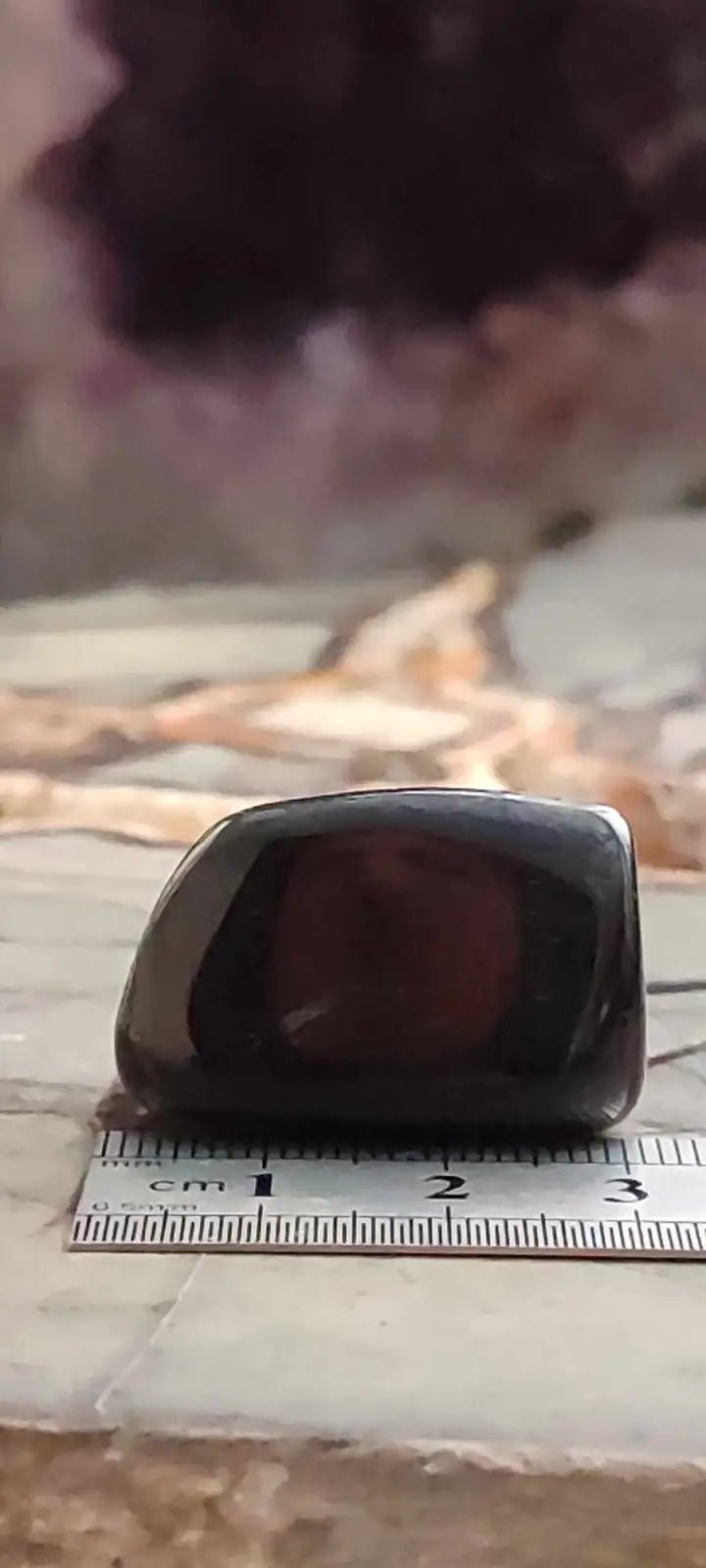 Chargez l&#39;image dans la visionneuse de la galerie, Hypersthène du Brésil pierre roulée Grade A++++ Hypersthène pierre roulée
