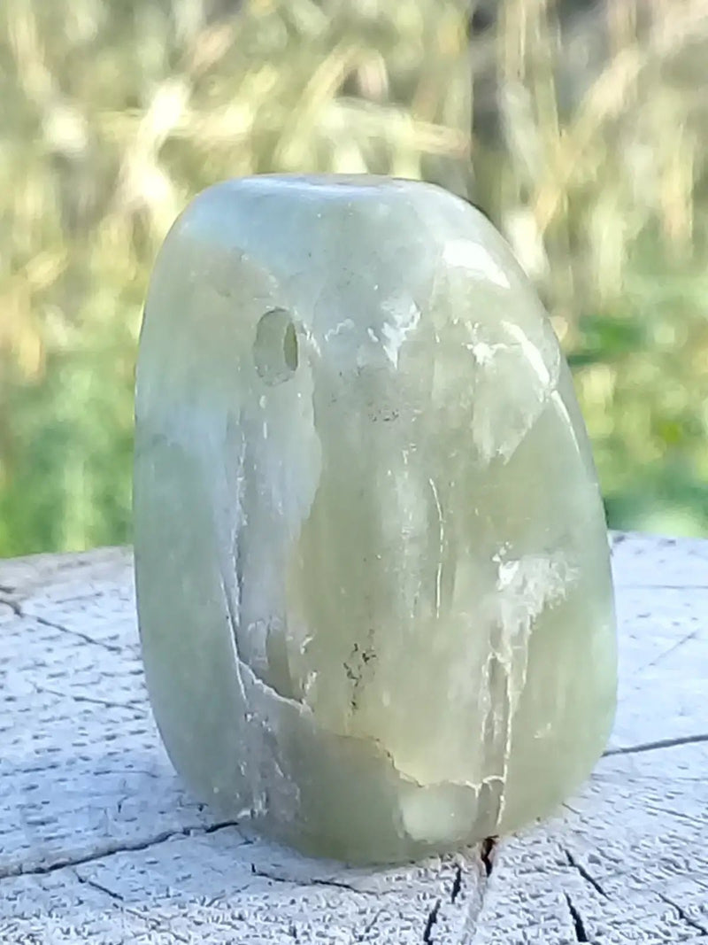 Chargez l&#39;image dans la visionneuse de la galerie, Jade de Chine (Véritable) pendentif Grade A++++ Fourni avec son cordon Jade de Chine (Véritable) pendentif
