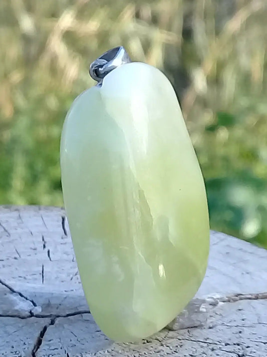 Jade de Chine (Véritable) pendentif Grade A++++ Fourni avec son cordon Jade de Chine (Véritable) pendentif