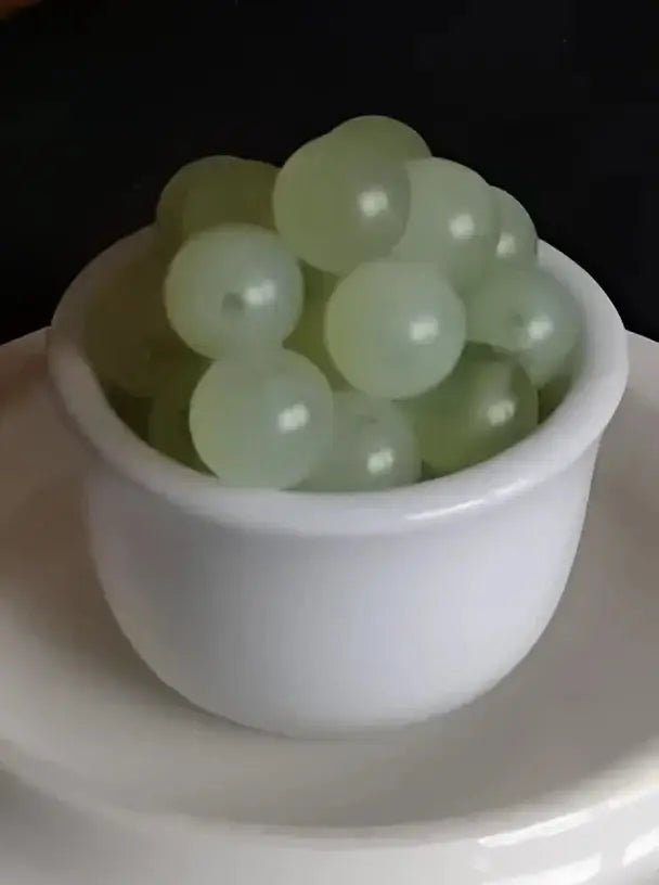 Load image into Gallery viewer, Jade de Chine véritable perle Grade A++++ Prix perle à l’unité Jade de Chine perles 8mm
