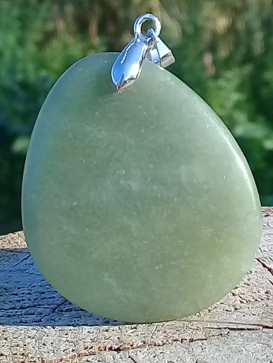 Jade Serpentine pendentif Grade A++++ Fourni avec son cordon Jade Serpentine pendentif