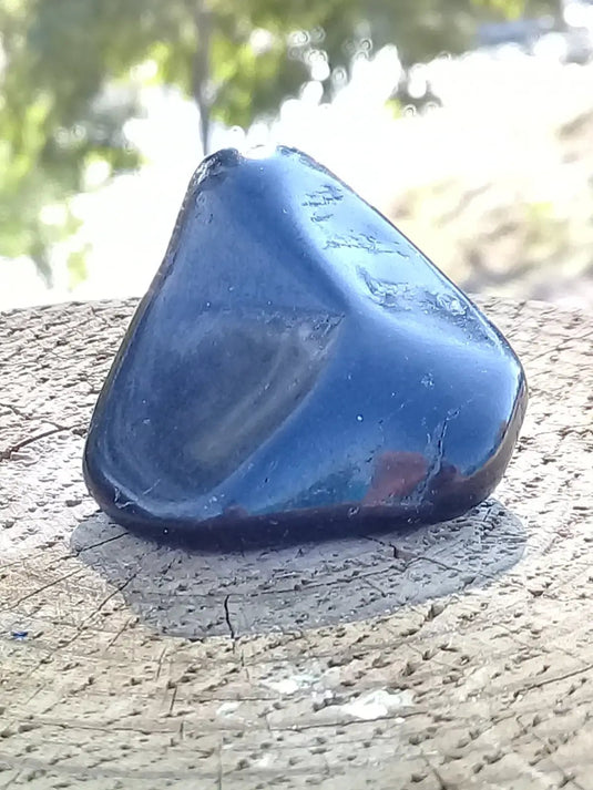 Jais ou Jet d’Angleterre pierre roulée Grade A++++ Jais d’Angleterre pierre roulée