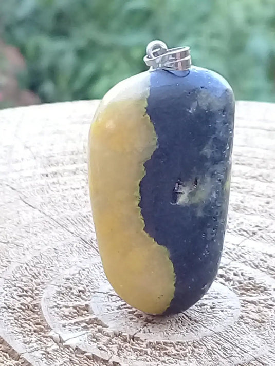 Jaspe Bourdon ou Jaspe Bumble-Bee pendentif Grade A+++ Rare Fourni avec cordon Jaspe Bourdon ou Jaspe Bumble-Bee pendentif