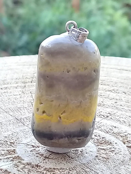 Jaspe Bourdon ou Jaspe Bumble-Bee pendentif Grade A+++ Rare Fourni avec cordon Jaspe Bourdon ou Jaspe Bumble-Bee pendentif