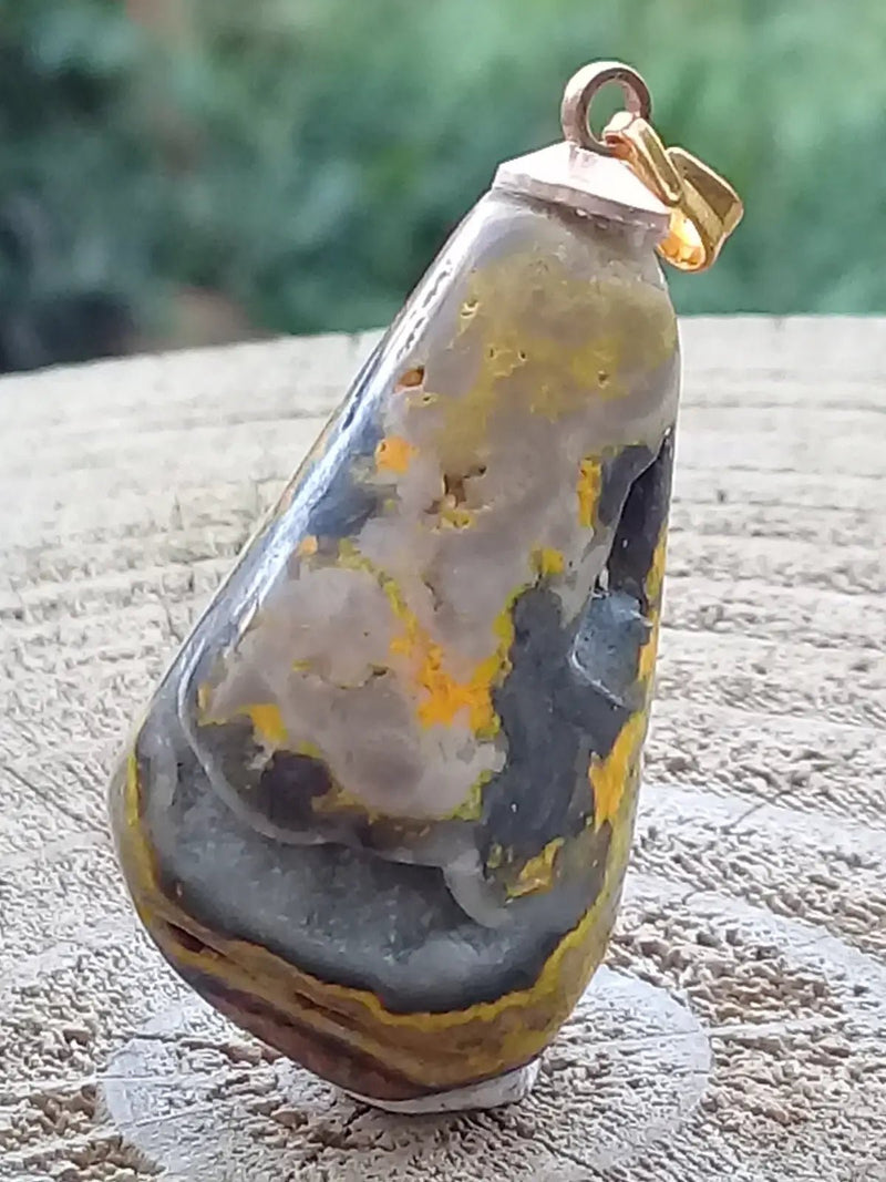 Chargez l&#39;image dans la visionneuse de la galerie, Jaspe Bourdon ou Jaspe Bumble-Bee pendentif Grade A+++ Rare Fourni avec cordon Jaspe Bourdon ou Jaspe Bumble-Bee pendentif
