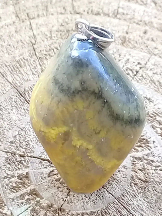 Jaspe Bourdon ou Jaspe Bumble-Bee pendentif Grade A+++ Rare Fourni avec cordon Jaspe Bourdon ou Jaspe Bumble-Bee pendentif