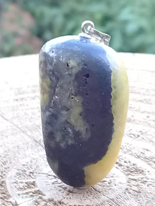 Jaspe Bourdon ou Jaspe Bumble-Bee pendentif Grade A+++ Rare Fourni avec cordon Jaspe Bourdon ou Jaspe Bumble-Bee pendentif