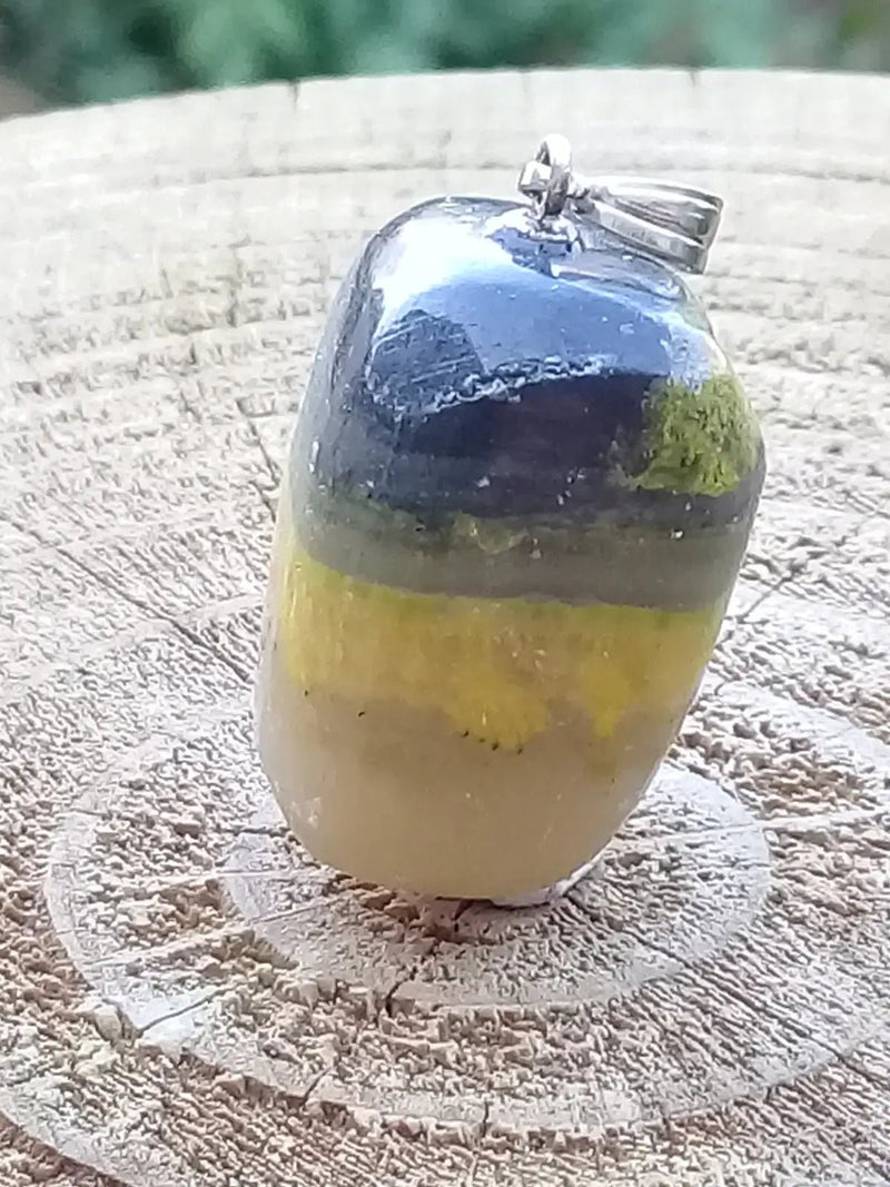 Chargez l&#39;image dans la visionneuse de la galerie, Jaspe Bourdon ou Jaspe Bumble-Bee pendentif Grade A+++ Rare Fourni avec cordon Jaspe Bourdon ou Jaspe Bumble-Bee pendentif
