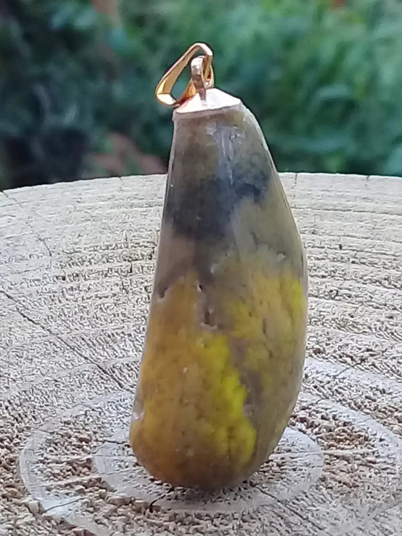 Chargez l&#39;image dans la visionneuse de la galerie, Jaspe Bourdon ou Jaspe Bumble-Bee pendentif Grade A+++ Rare Fourni avec cordon Jaspe Bourdon ou Jaspe Bumble-Bee pendentif
