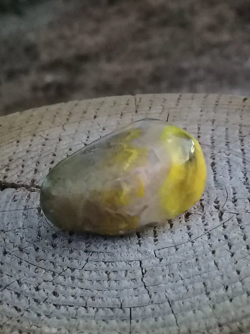 Chargez l&#39;image dans la visionneuse de la galerie, Jaspe Bourdon ou Jaspe Bumble-Bee pierre roulée Grade A +++ Rare Jaspe Bourdon / Jaspe Bumble-Bee
