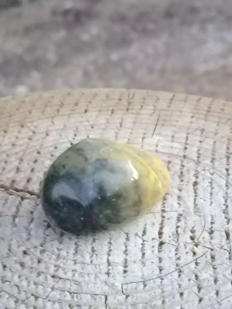 Chargez l&#39;image dans la visionneuse de la galerie, Jaspe Bourdon ou Jaspe Bumble-Bee pierre roulée Grade A +++ Rare Jaspe Bourdon / Jaspe Bumble-Bee
