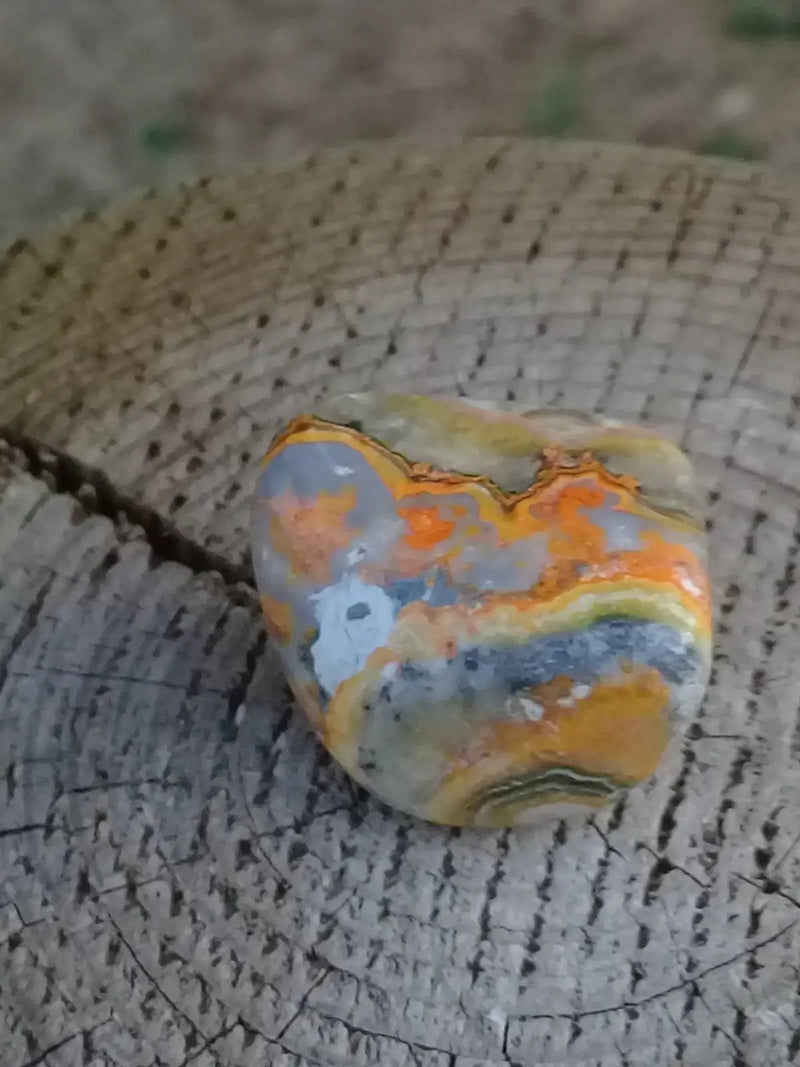 Chargez l&#39;image dans la visionneuse de la galerie, Jaspe Bourdon ou Jaspe Bumble-Bee pierre roulée Grade A ++++ Rare Jaspe Bourdon / Jaspe Bumble-Bee
