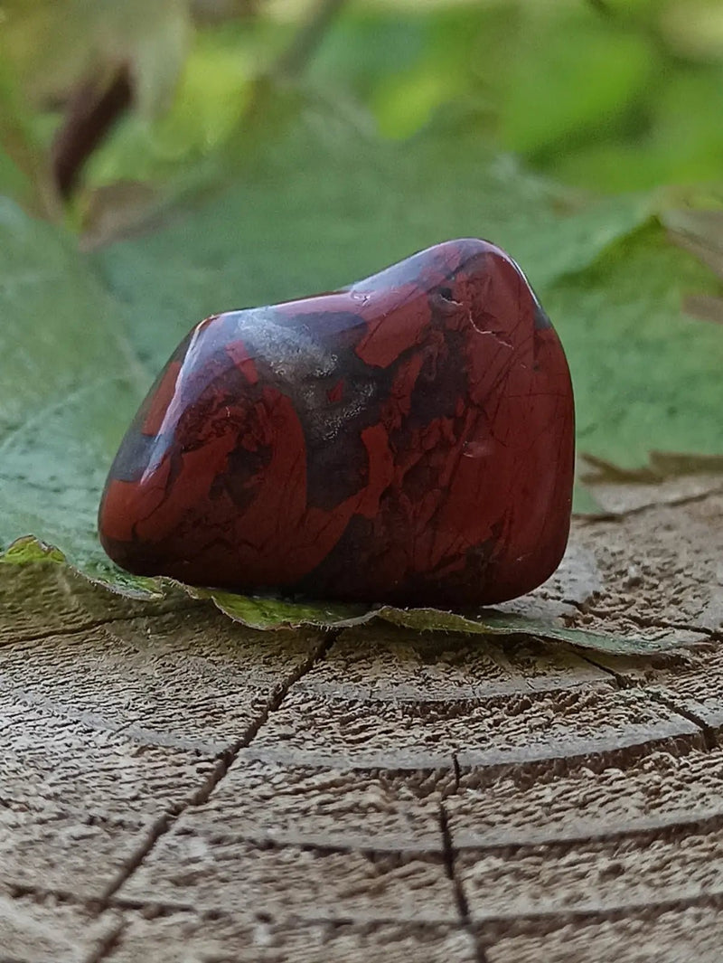 Chargez l&#39;image dans la visionneuse de la galerie, Jaspe Bréchia d’Australie pierre roulée Grade A++++ Jaspe Bréchia pierre roulée
