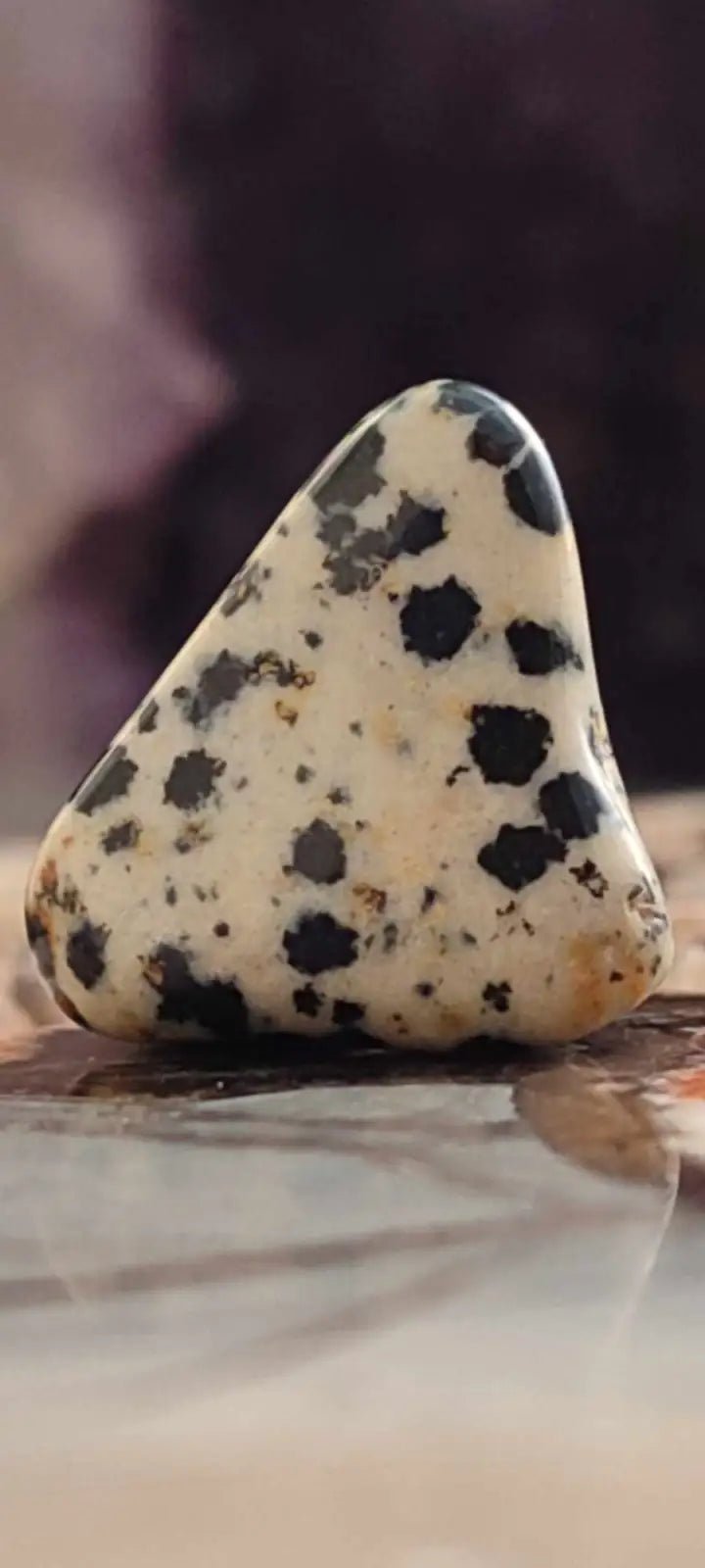 Load image into Gallery viewer, Jaspe dalmatien du Brésil pierre roulée Grade A++++ Jaspe dalmatien pierre roulée
