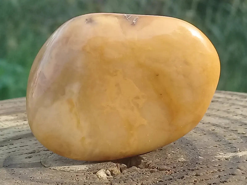 Load image into Gallery viewer, Jaspe Jaune pierre roulée Grade A ++++ Pierre roulée Jaspe jaune
