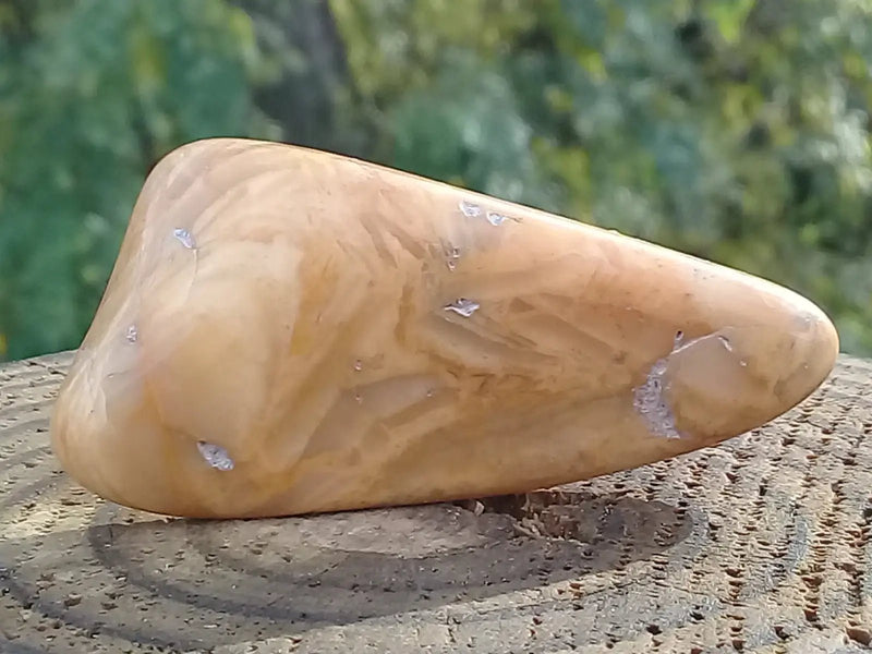 Chargez l&#39;image dans la visionneuse de la galerie, Jaspe Jaune pierre roulée Grade A ++++ Pierre roulée Jaspe jaune
