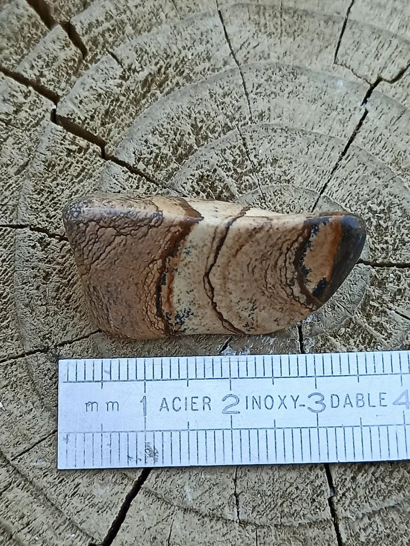 Chargez l&#39;image dans la visionneuse de la galerie, Jaspe paysage d’Uruguay pierre roulée Grade A++++ Jaspe paysage pierre roulée
