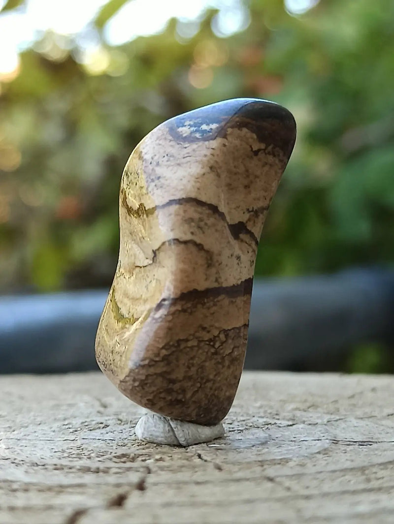 Chargez l&#39;image dans la visionneuse de la galerie, Jaspe paysage d’Uruguay pierre roulée Grade A++++ Jaspe paysage pierre roulée
