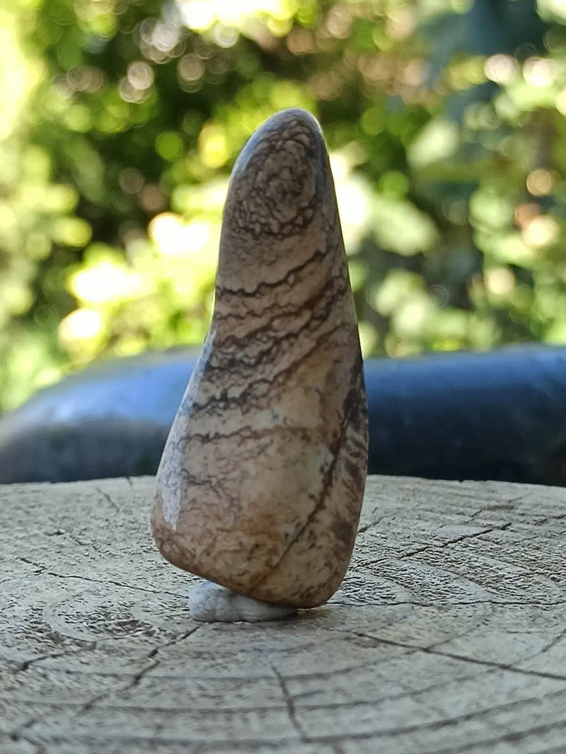 Chargez l&#39;image dans la visionneuse de la galerie, Jaspe paysage d’Uruguay pierre roulée Grade A++++ Jaspe paysage pierre roulée
