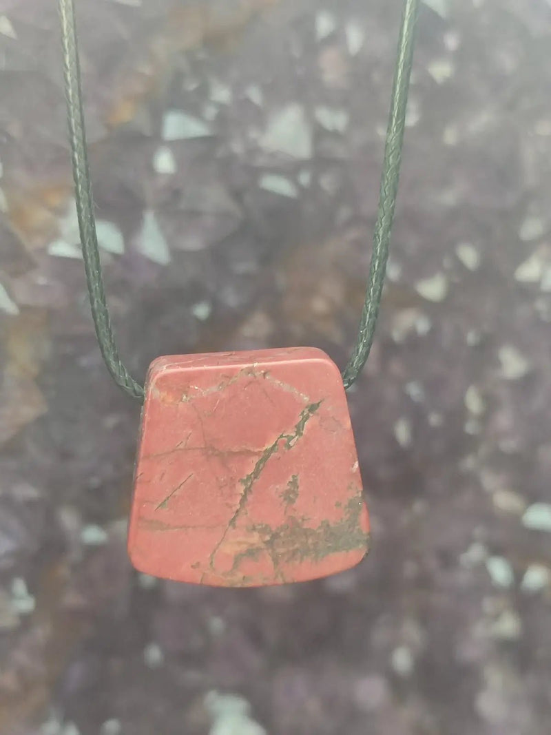 Load image into Gallery viewer, Jaspe Picasso du Mexique - Cabochon Pendentif - Grade Premium Jaspe Picasso pendentif
