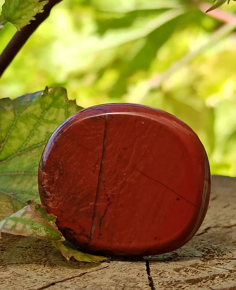 Chargez l&#39;image dans la visionneuse de la galerie, Jaspe rouge du Brésil pierre roulée Grade A++++ Jaspe rouge du Brésil pierre roulée
