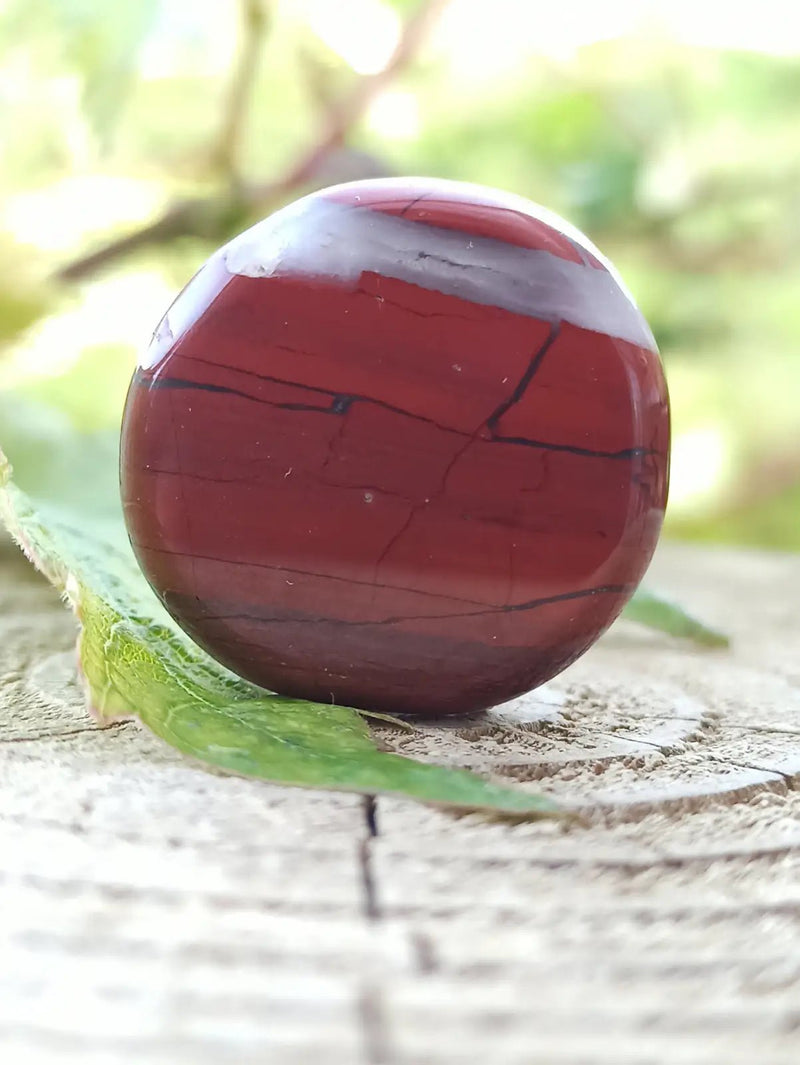 Load image into Gallery viewer, Jaspe rouge du Brésil pierre roulée Grade A++++ Jaspe rouge du Brésil pierre roulée
