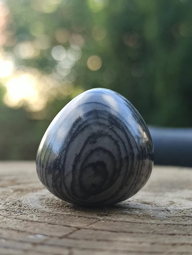 Load image into Gallery viewer, Jaspe toile d’araignée d’Autriche pierre roulée Grade A++++ Jaspe toile d’araignée
