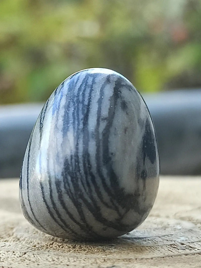 Load image into Gallery viewer, Jaspe toile d’araignée d’Autriche pierre roulée Grade A++++ Jaspe toile d’araignée
