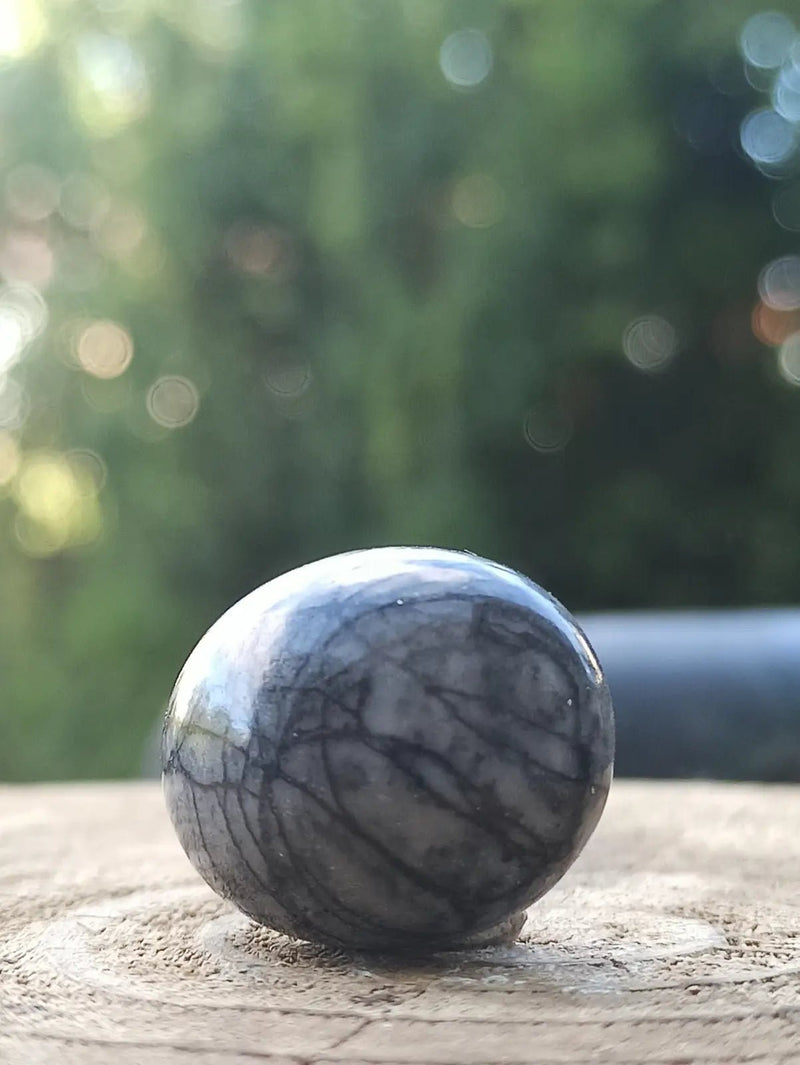 Load image into Gallery viewer, Jaspe toile d’araignée d’Autriche pierre roulée Grade A++++ Jaspe toile d’araignée
