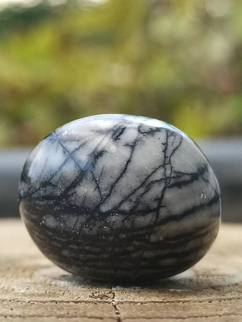 Load image into Gallery viewer, Jaspe toile d’araignée d’Autriche pierre roulée Grade A++++ Jaspe toile d’araignée
