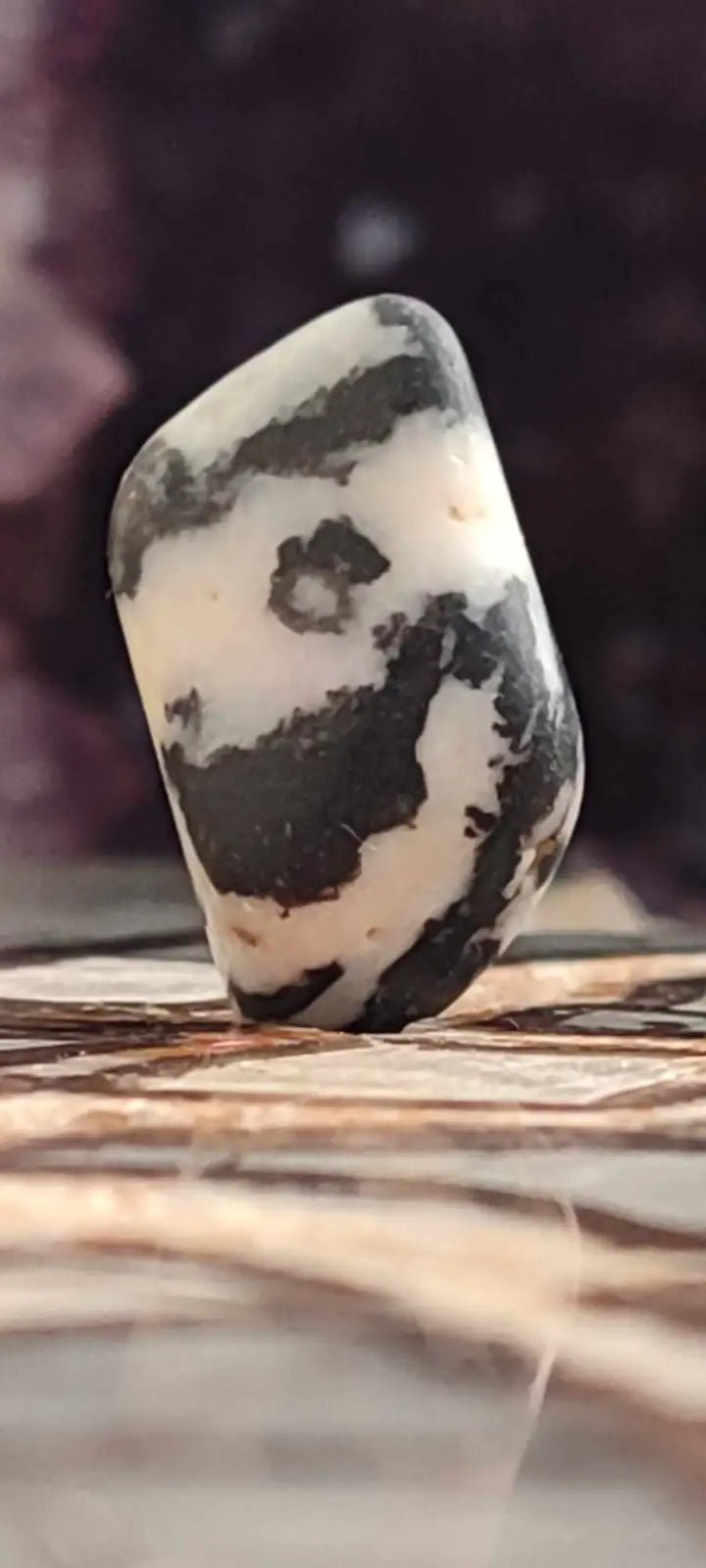 Load image into Gallery viewer, Jaspe zébré du Brésil pierre roulée Grade A++++ Jaspe Zèbre pierre roulée
