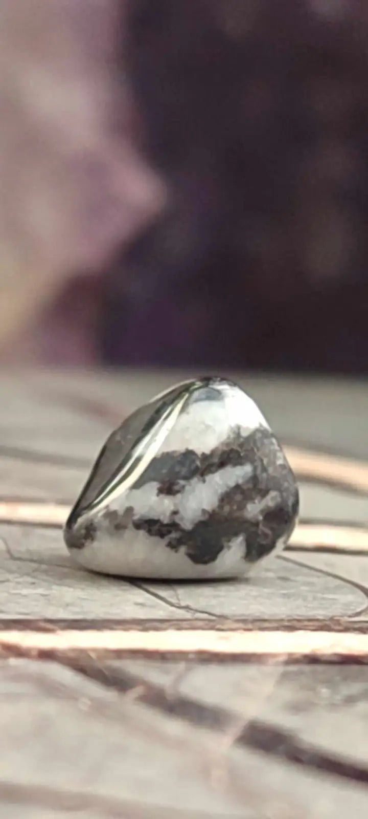 Load image into Gallery viewer, Jaspe zébré du brésil pierre roulée Grade A++++ Jaspe Zèbre pierre roulée
