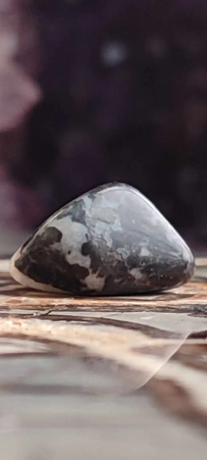 Load image into Gallery viewer, Jaspe Zébré du Brésil pierre roulée Grade A++++ Jaspe Zèbre pierre roulée
