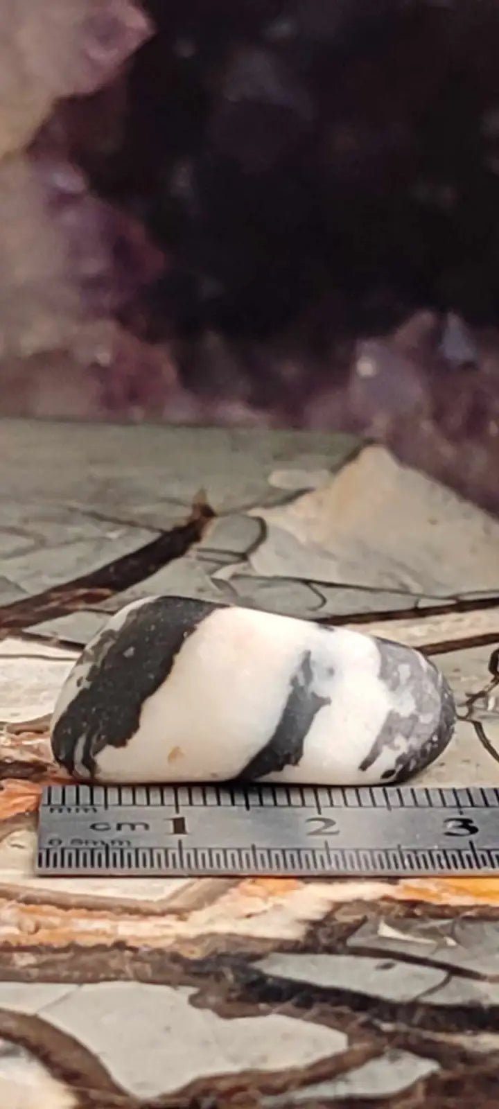 Load image into Gallery viewer, Jaspe zébré du Brésil pierre roulée Grade A++++ Jaspe Zèbre pierre roulée
