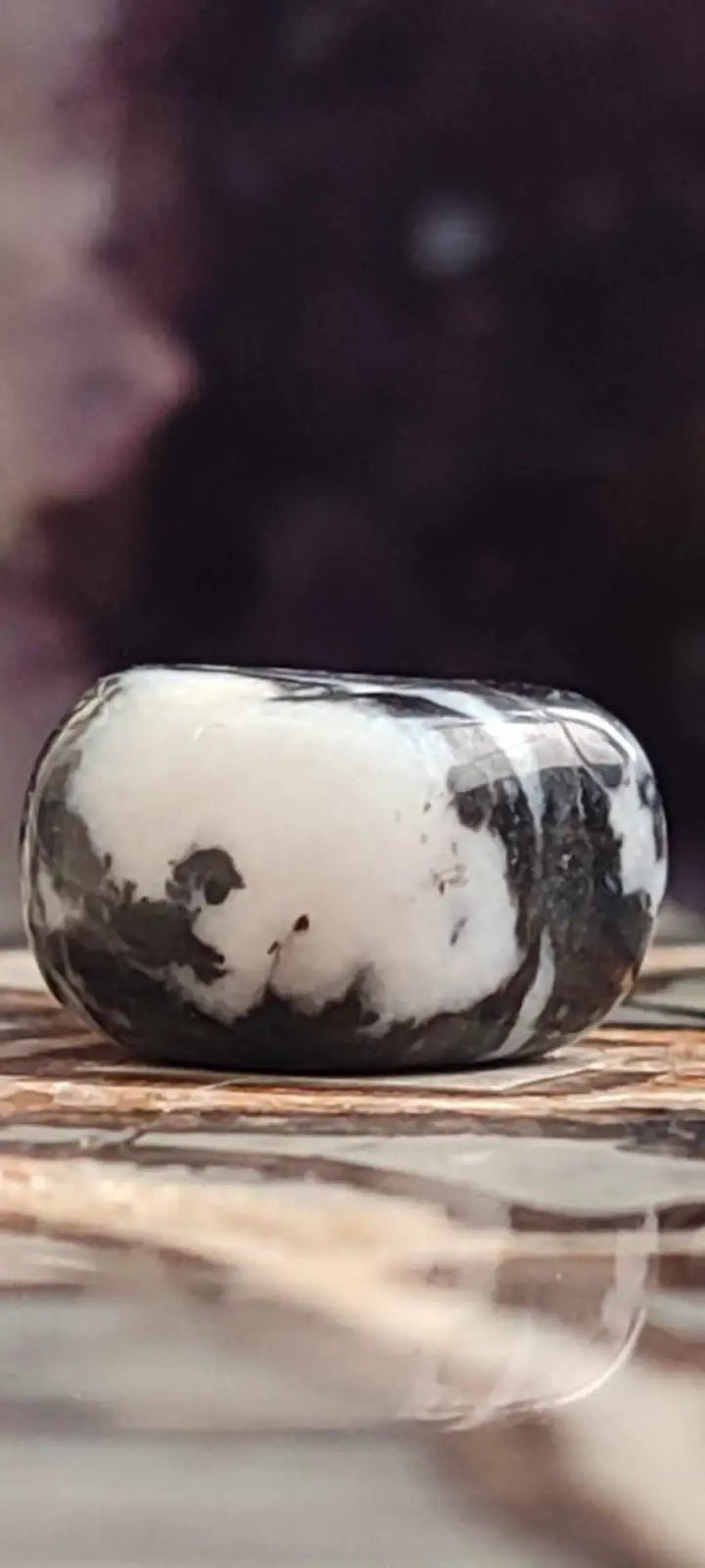 Chargez l'image dans la visionneuse de la galerie, Jaspe zébré du Brésil pierre roulée Grade A++++ Jaspe Zèbre pierre roulée
