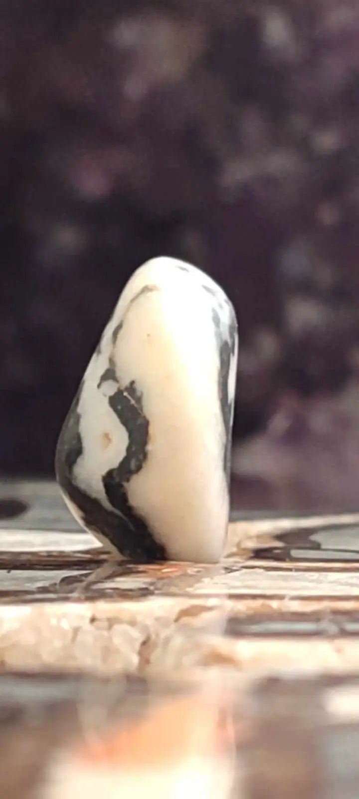 Load image into Gallery viewer, Jaspe zébré du Brésil pierre roulée Grade A++++ Jaspe Zèbre pierre roulée
