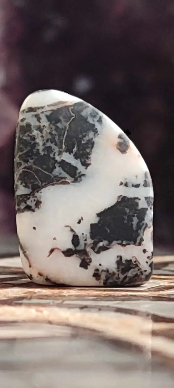 Chargez l'image dans la visionneuse de la galerie, Jaspe zébré du Brésil pierre roulée Grade A++++ Jaspe Zèbre pierre roulée
