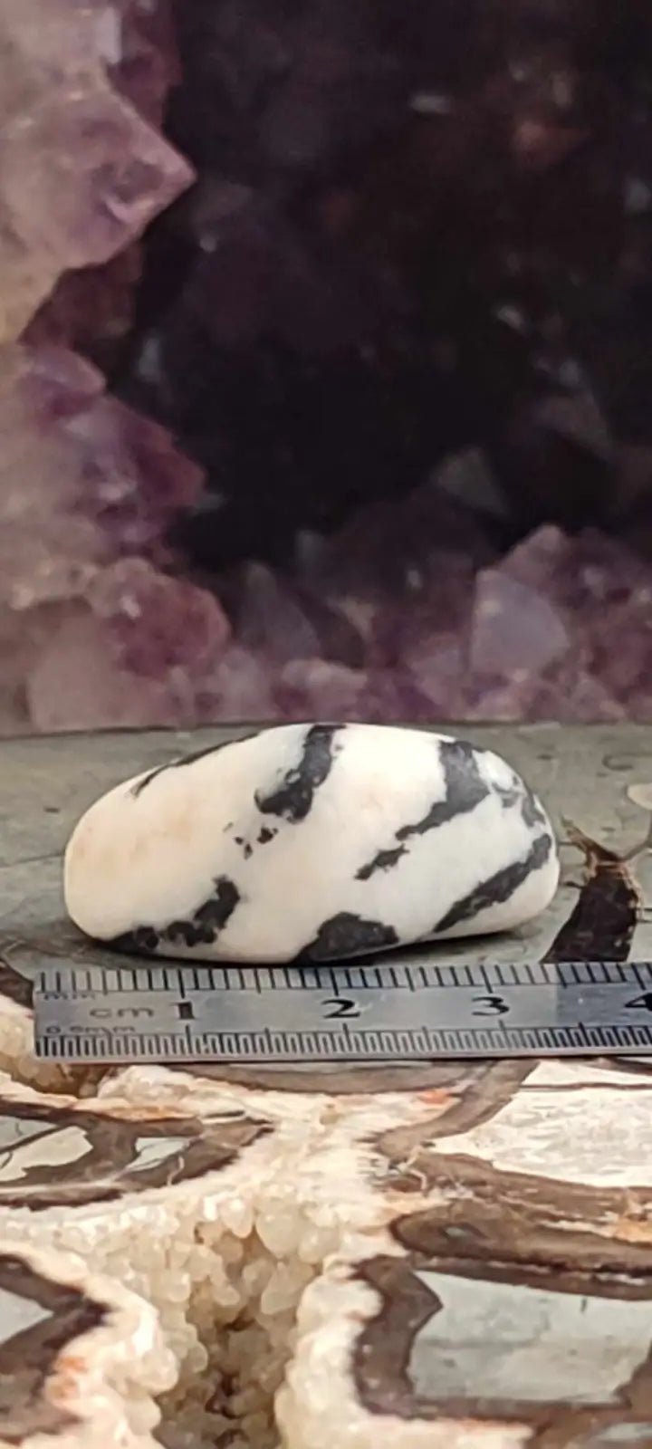 Load image into Gallery viewer, Jaspe zébré du Brésil pierre roulée Grade A++++ Jaspe Zèbre pierre roulée
