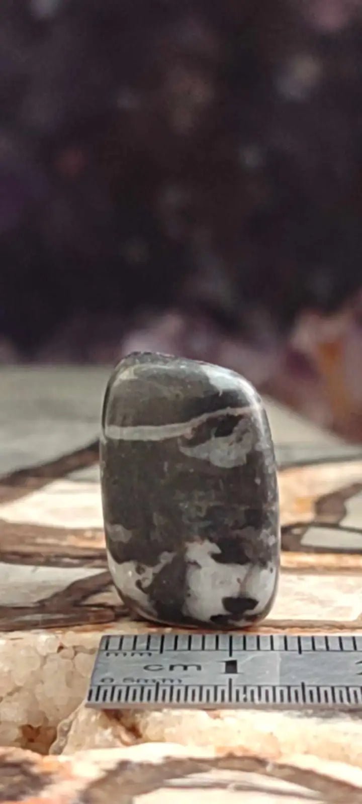 Chargez l'image dans la visionneuse de la galerie, Jaspe zébré du Brésil pierre roulée Grade A++++ Jaspe Zèbre pierre roulée
