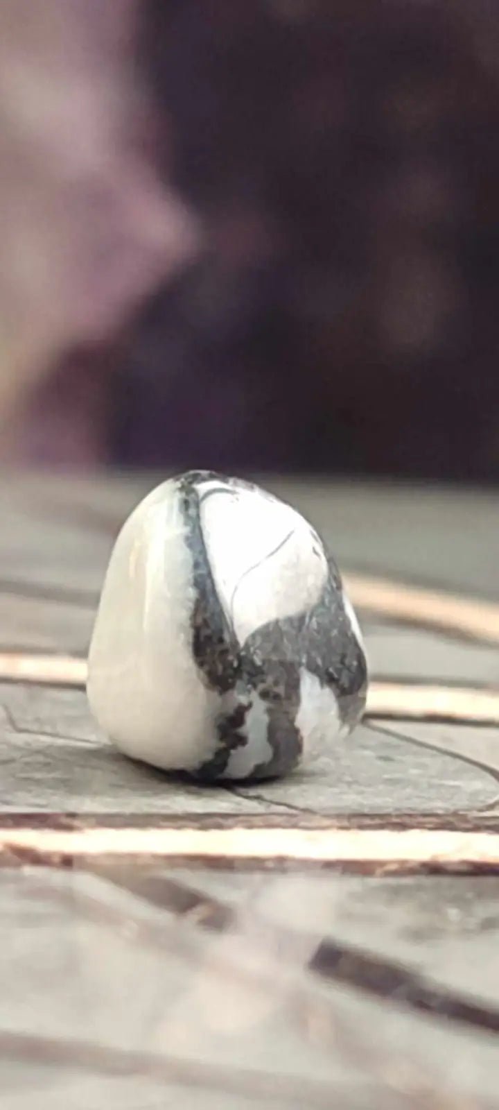 Load image into Gallery viewer, Jaspe zébré du brésil pierre roulée Grade A++++ Jaspe Zèbre pierre roulée
