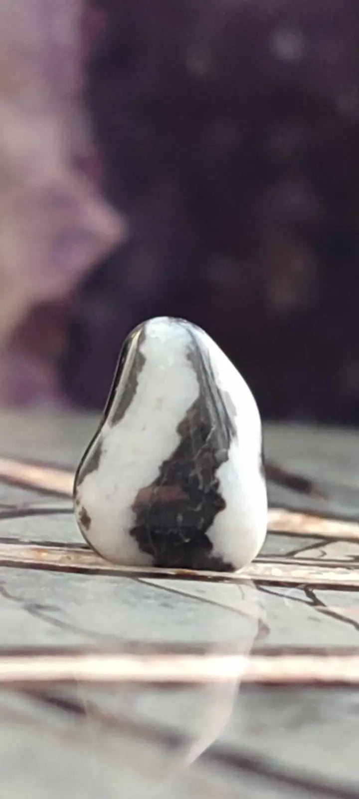 Chargez l'image dans la visionneuse de la galerie, Jaspe zébré du Brésil pierre roulée Grade A++++ Jaspe Zèbre pierre roulée
