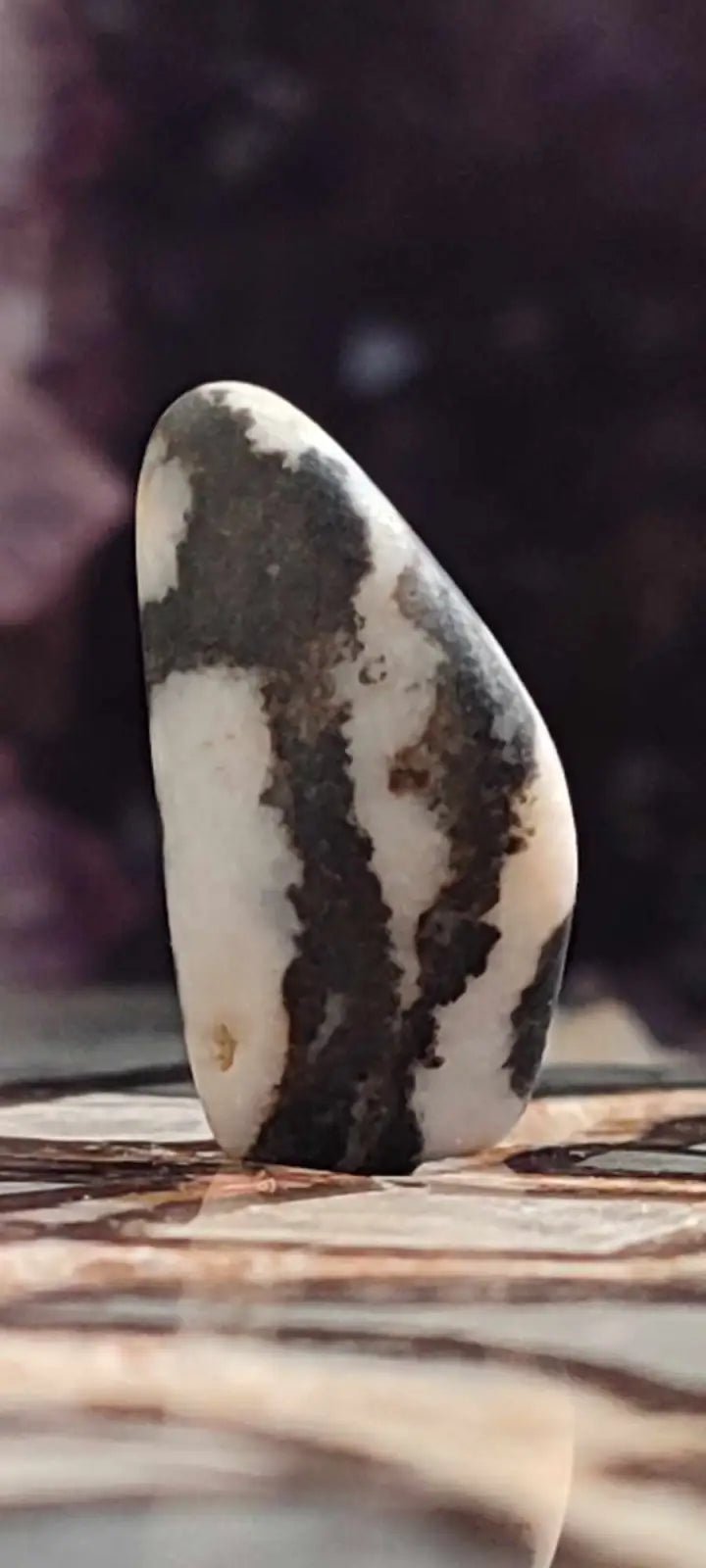 Load image into Gallery viewer, Jaspe zébré du Brésil pierre roulée Grade A++++ Jaspe Zèbre pierre roulée
