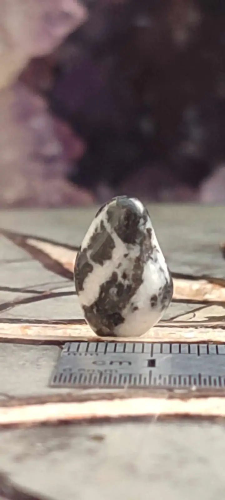 Chargez l'image dans la visionneuse de la galerie, Jaspe zébré du Brésil pierre roulée grade A++++ Jaspe Zèbre pierre roulée
