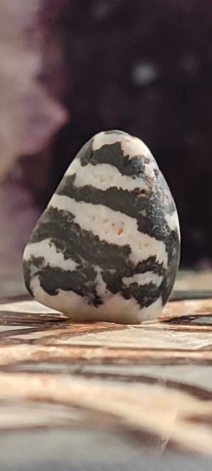 Load image into Gallery viewer, Jaspe zébré du Brésil pierre roulée Grade A++++ Jaspe Zèbre pierre roulée
