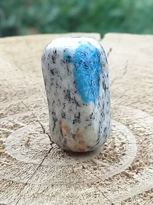 K-2 ’Ketonite’ (Azurite/ Malachite/ Granit/ Biotite) pierre roulée Grade A++++ Très rare K-2 ’Kétonite’ pierre roulée